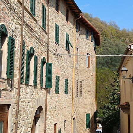 Castle Apartment Aga Uzzano Buitenkant foto
